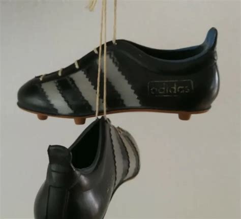 ADIDAS MINI FUSSBALLSCHUHE WM 54 mit Autogramm Sepp 